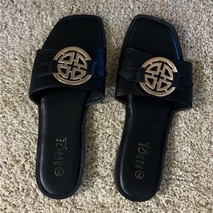 Basic Black Slides